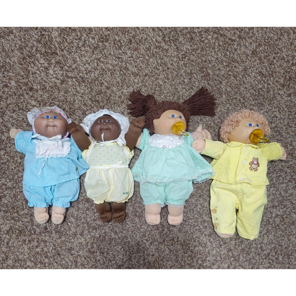Vintage Cabbage Patch Kids Doll Lot of 4 Mixed Outfits Pacifiers 1980's